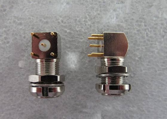 Connettore coassiale maschio in opposizione di sicurezza ENV per il montaggio del circuito stampato