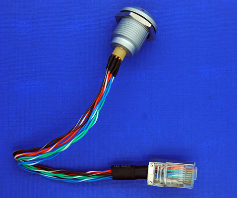 comprare Il maschio ai cavi elettrici su ordinazione maschii, Pin 1K 8 ha collegato i cavi con un manicotto di alimentazione elettrica fabbricazione online